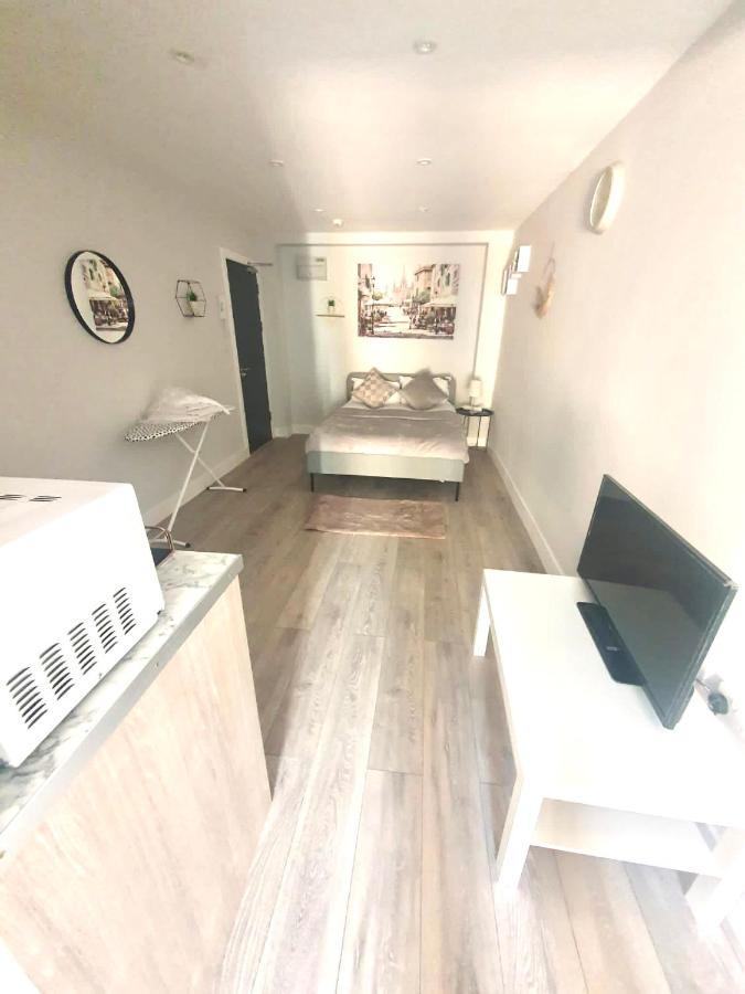 Southall Suites By Gh Stays Экстерьер фото
