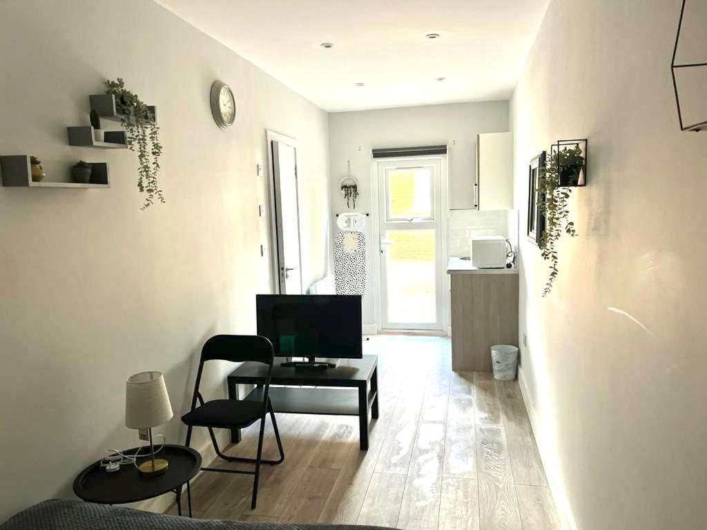 Southall Suites By Gh Stays Экстерьер фото